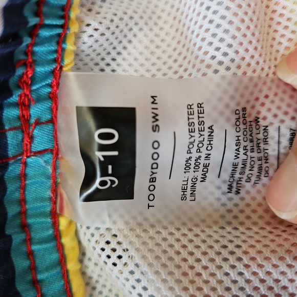 Toobydoo Boys Swim Shorts - size 9-10 - in great condition! - Picture 2 of 2